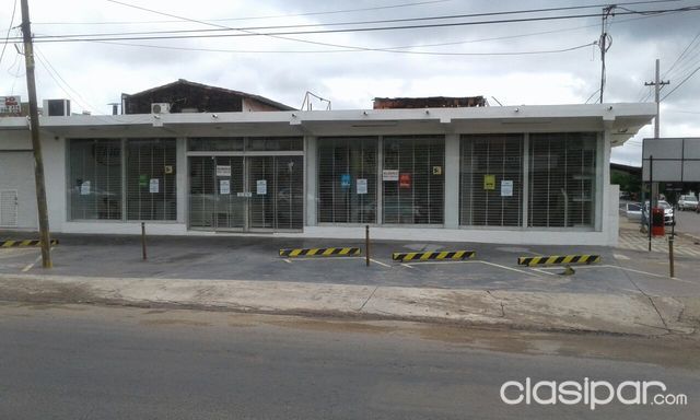 HERMOSO SALÓN COMERCIAL — foto 3
