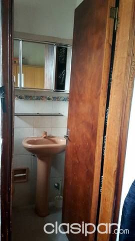 Alquilo habitación zona Mcal. Lopez casi Ingavi — foto 2