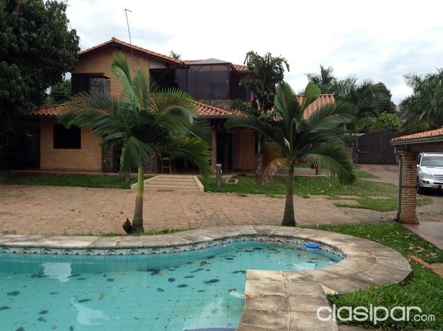 CASA QUINTA EN SAN LORENZO — foto 2