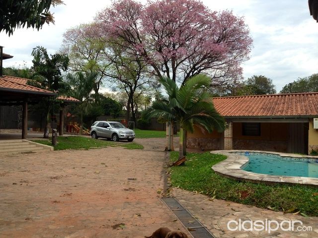CASA QUINTA EN SAN LORENZO — foto 3