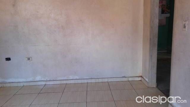 En Caaguazú, enorme casa con salón comercial — foto 2