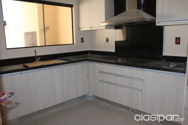 Duplex Hermoso a pasos de Peron — foto 3