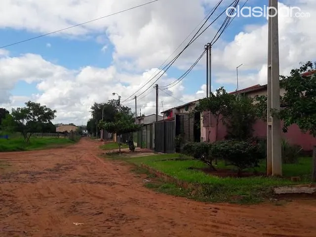 Oferto lote de 13 x 40 m2, en esquina, detrás de supermercado Stock-financio — foto 2