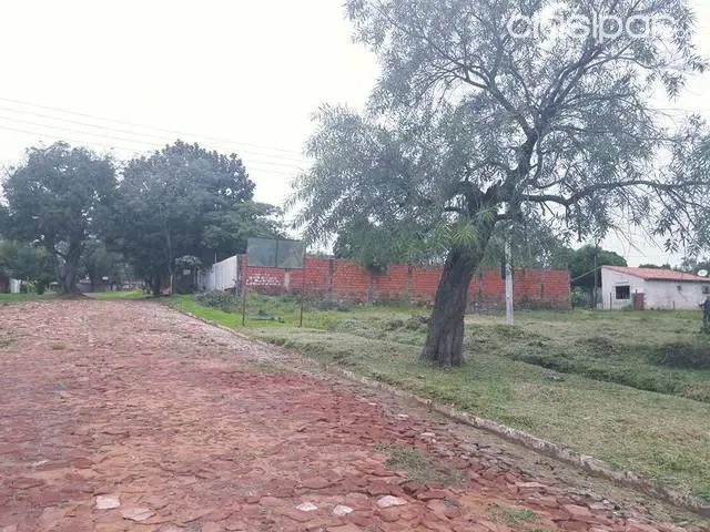 Oferto lote en esquina, sobre empedrado a 1 cuadra de asfalto en Capiata — foto 2