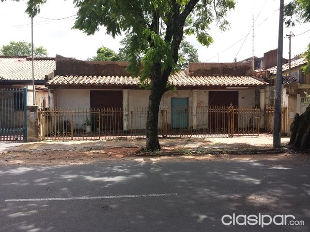 Vendo Casa A Media Cuadra Del Colegio Inmacule en Asunción — foto 2