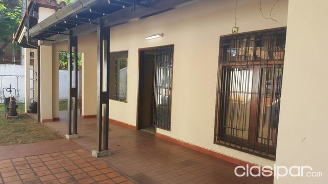 ALQUILAMOS CASA PARA OFICINA BARRIO LOS LAURELES ENTRE RCA ARGENTINA Y EUSEBIO AYALA — foto 2
