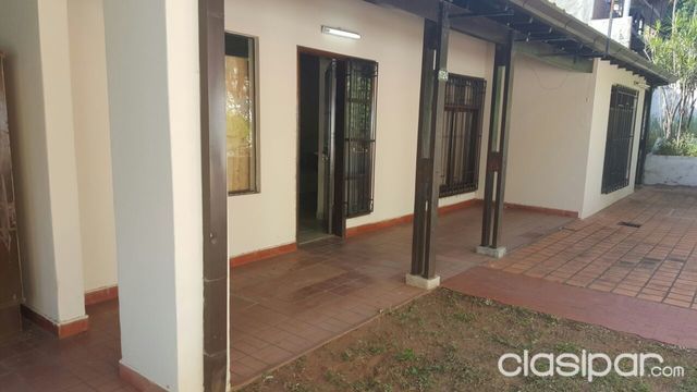 ALQUILAMOS CASA PARA OFICINA BARRIO LOS LAURELES ENTRE RCA ARGENTINA Y EUSEBIO AYALA — foto 3