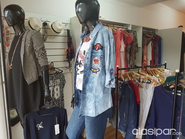 Ofertaaaa!!!!......Boutique con llave, Mercaderías, Estándares, Mostrador, zona San Lorenzo — foto 3
