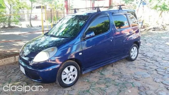 Toyota Funcargo Año 2001 — foto 4
