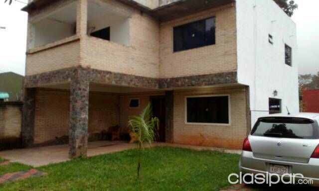 Hermosa casa de 3 niveles en San Lorenzo — foto 2