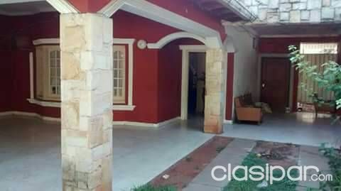 Vendo una casa en el centro de asunción doy en 2o 3pagos recibo vehículos casas o terrenos negociable. — foto 3
