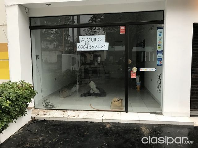 Alquiler hermoso salón sobre San Martín! Barrio carmelitas — foto 2