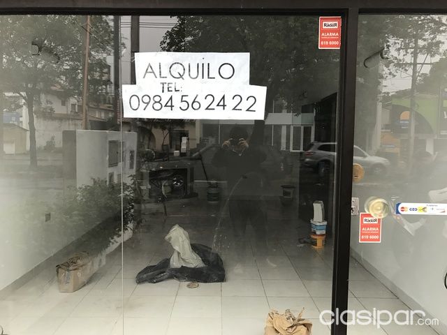 Alquiler hermoso salón sobre San Martín! Barrio carmelitas — foto 3
