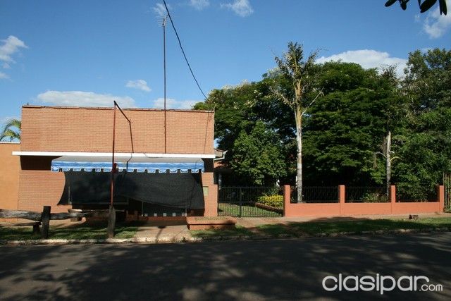 >> Oportunidad: Vivienda y local comercial en ciudad turística! <<< — foto 2
