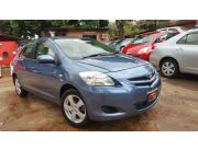 VendoToyota belta año 2006 color azul 1.3 automático con llantas deportivas full equipo