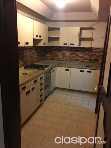 Alquiló Departamento. Dos Dormitorio Con Garage — foto 3