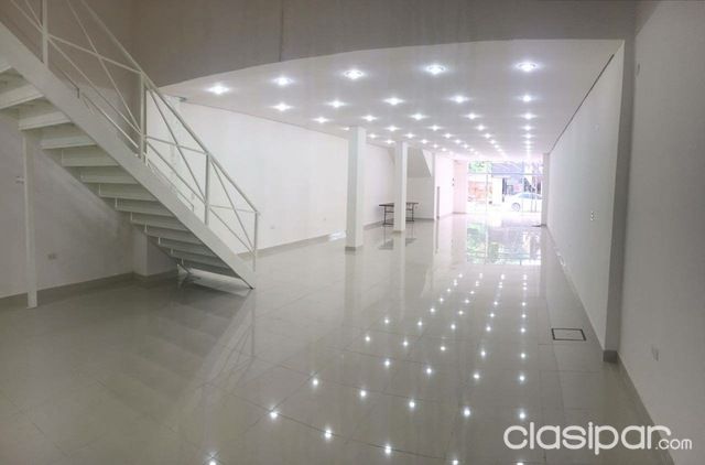 Salon Comercial Centro de Luque — foto 3