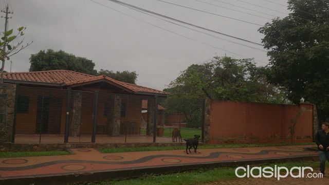 Casa quinta - Luque Morascue villa policial. — foto 3