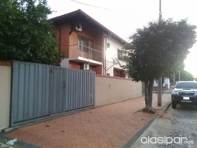CASA ZONA BARTOLOMÉ A METROS DE EUSEBIO AYALA! — foto 2