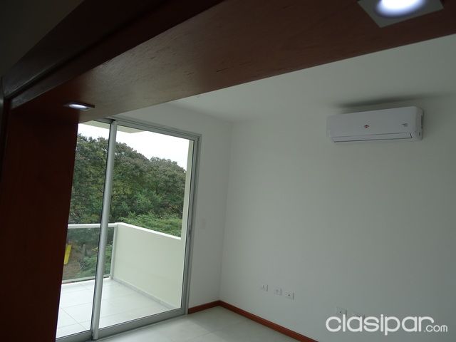 ZONA SHOPPING DEL SOL, A ESTRENAR DE EXCELENTE CATEGORIA!! — foto 3