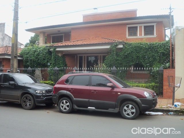GRAN RESIDENCIA DETRÁS DEL SHOPPING MCAL LOPEZ — foto 2