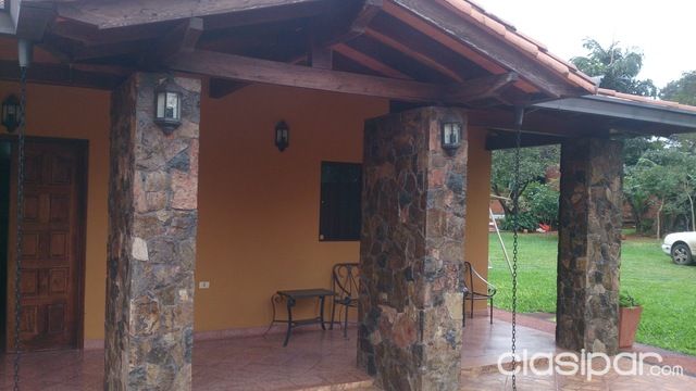 Casa quinta - Luque Morascue villa policial. — foto 2