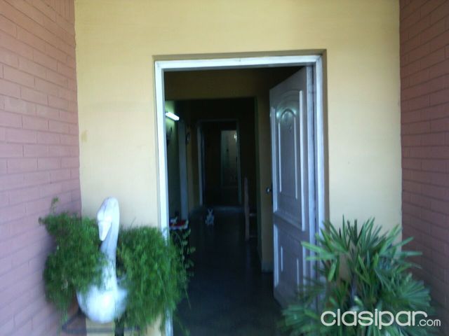 Hermosa propiedad en esquina- Fdo. de la Mora Zona Norte — foto 2