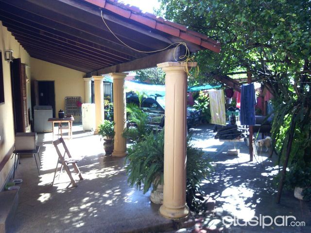 VENDO Hermosa propiedad en esquina- Fdo. de la Mora Zona Norte — foto 2