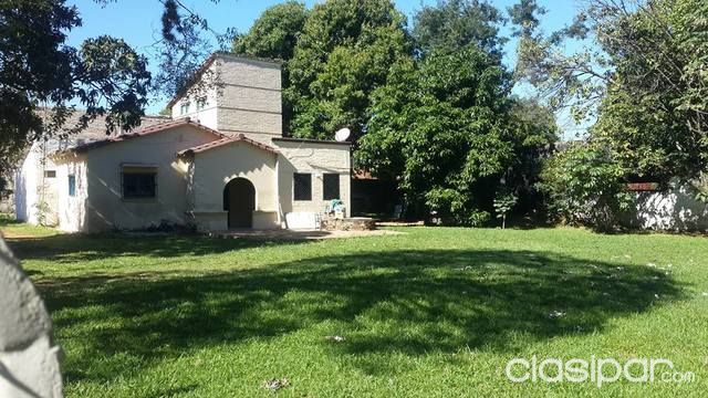Vendo terreno en Fdo. De la Mora Zona Norte a una cuadra de Madame Lynch y a 5 de Mcal Lopez en esquina, dimensiones 25 X 40 mts — foto 2