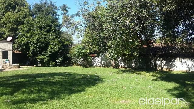 Vendo terreno en Fdo. De la Mora Zona Norte a una cuadra de Madame Lynch y a 5 de Mcal Lopez en esquina, dimensiones 25 X 40 mts — foto 3