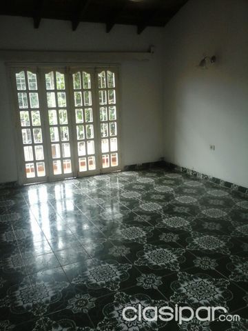 Dpto Zona Sur a cuadras del super el pueblo. — foto 3
