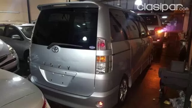 Toyota Noah 2003 — foto 4