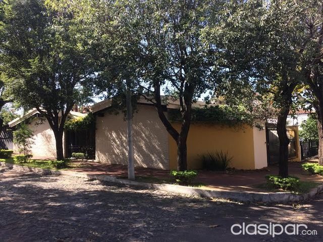 VENDO CASA ZONA LEON CONDOU - BARRIO JARA — foto 2
