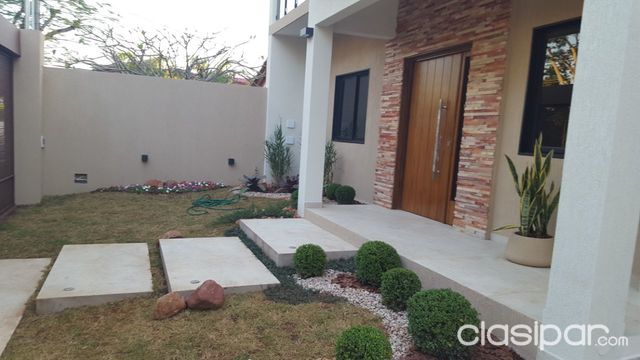 IMPONENTE CASA A ESTRENAR EN ZONA RESIDENCIAL — foto 3
