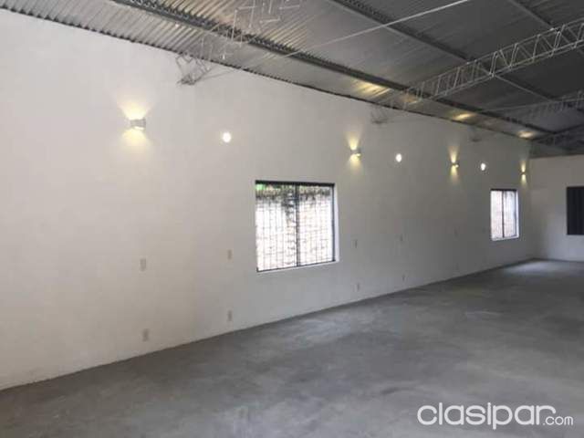 Salón de evento ubicado en Caacupé — foto 3