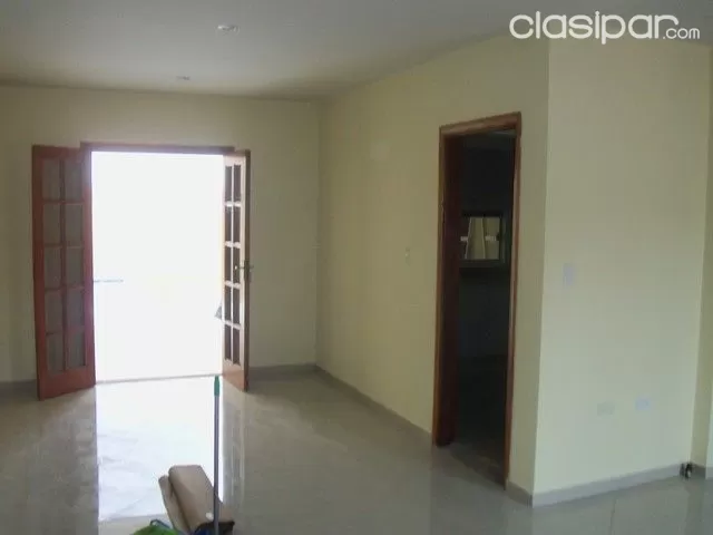 VENDO DUPLEX A ESTRENAR DE 3 DORMITORIOS CON PISCINA ZONA LA MUNICIPALIDAD DE ASUNCIÓN — foto 2