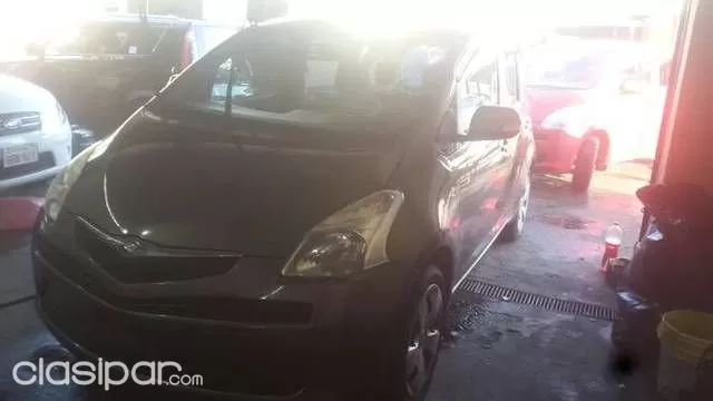 Toyota Ractis Año 2006 — foto 3