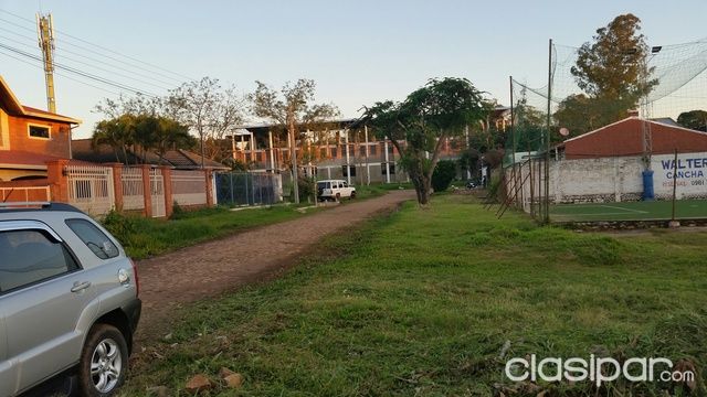 VENTA DE CASA A ESTRENAR EN LUQUE!!!!!!! Escucho ofertas — foto 2