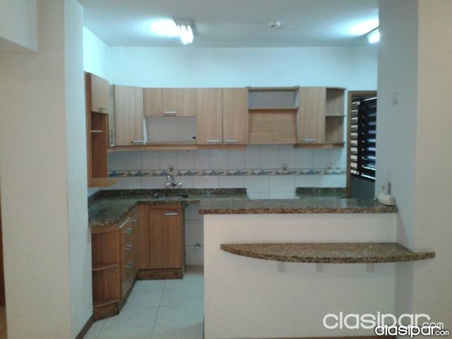 Alquilo hermoso departamento sobre Av. Kubitsheck! Zona Seminario! — foto 2