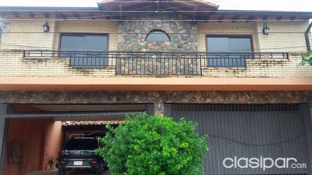 Alquilo amplia residencia en Villa Aurelia prox. a la Municipalidad de Asunción — foto 2
