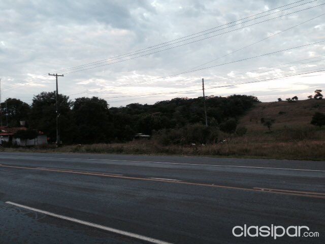 Limpio sobre ruta- ideal para invertir — foto 2