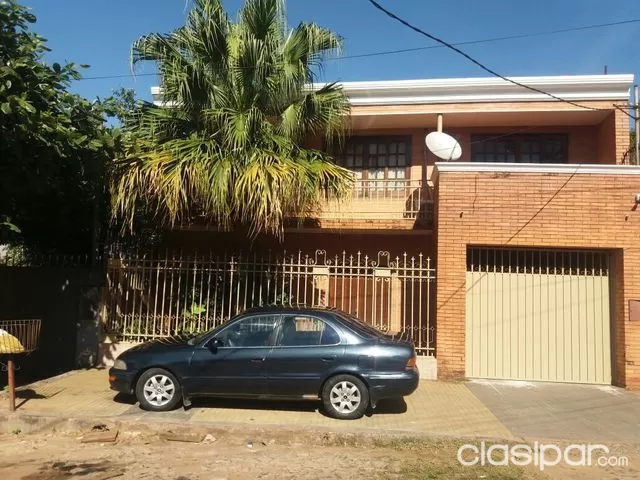 vendo casa...buenisima ubicacion a media cuadra de Bartolomé...COD: CL 539 — foto 2