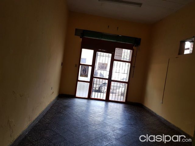 ALQUILO SALON COMERCIAL - ZONA MUNICIPALIDAD SAN LORENZO — foto 3