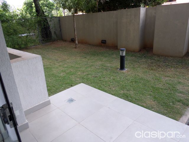 Departamento De 3 Dormitorios Con 2 Cocheras En Hermoso Condominio Cerrado — foto 3