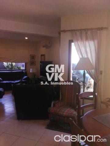 ALQUILO HERMOSO DUPLEX CON PISCINA EN MBURUCUYA — foto 2