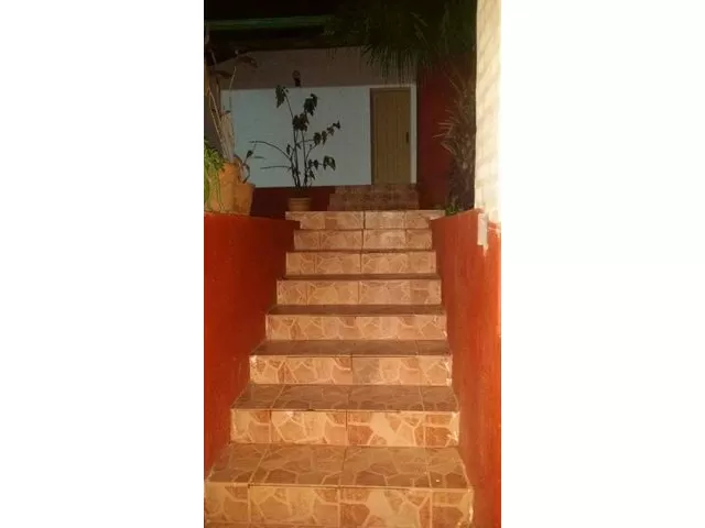 VENDO casa zona municipalidad de lambare — foto 3