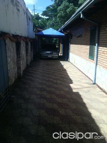 VENDO AMPLIA CASA EN 1 PLANTA EN BARRIO REPUBLICANO — foto 2