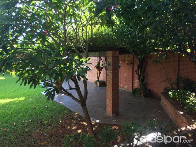 VENDO INMUEBLE - CENTRO DE LAMBARÉ — foto 3