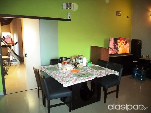 CASA DE 3 DORMITORIOS CON PISCINA EN SAN LORENZO! ZONA CALLE´I, CÓMODA Y MUY SEGURA! — foto 2
