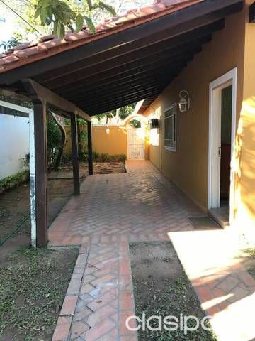 ALQUILO CASA A PASOS DEL SHOPPING DEL SOL!!! — foto 2